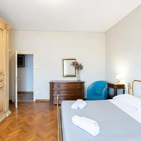 Montebello, By Short Holidays Appartement