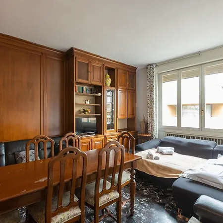 Montebello, By Short Holidays Appartement *